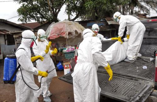 Ebola : des patients survivent grâce à un traitement contre le Sida